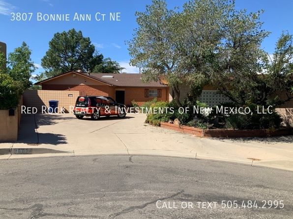3807 Bonnie Ann Ct NE