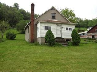 203 State Route 711, Jones Mills, PA 15646