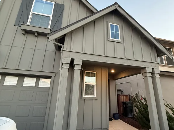 5 Seasmoke Pl, Elk Grove, CA 95758