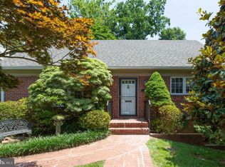 8803 Walnut Hill Rd, Chevy Chase, MD 20815