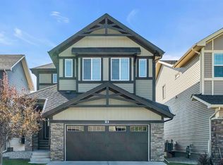 21 N Mount Rae Hts, Okotoks, AB T1S0M6