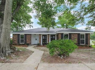 2541 Romig Dr, Marrero, LA 70072
