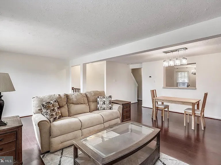 872 Flagler Dr — Photo 3