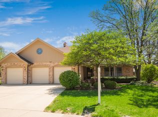 6843 Osage Ave, Downers Grove, IL 60516