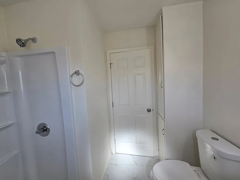501 Farragut Cir — Photo 5