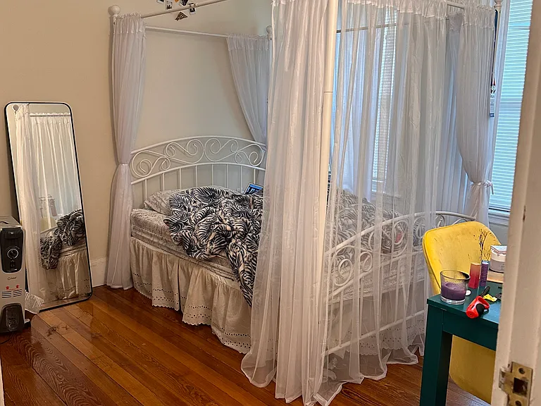 24 Burnham St #2 — Photo 4