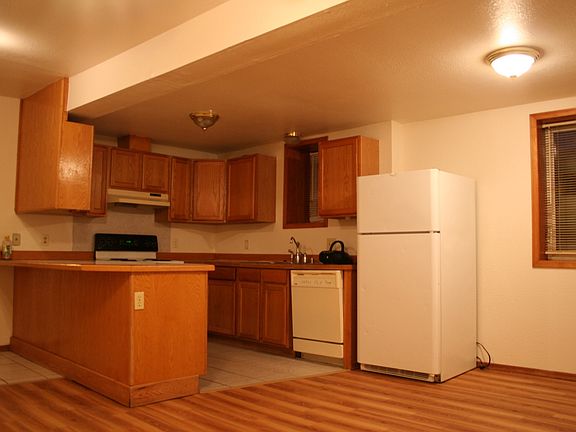 3rd image of 2224 Mercier St #C