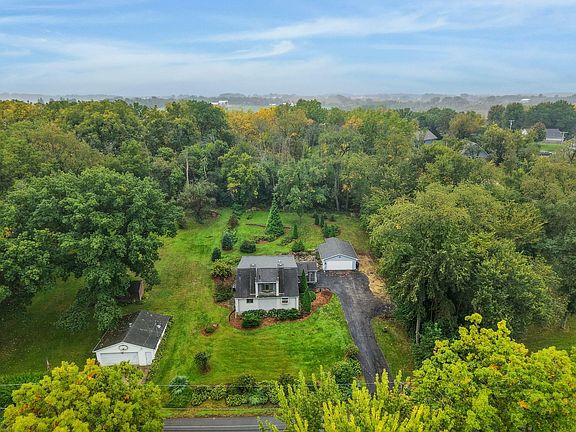 2nd image of 3287 Brooklyn Dr