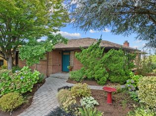 2871 29th Ave W, Seattle, WA 98199