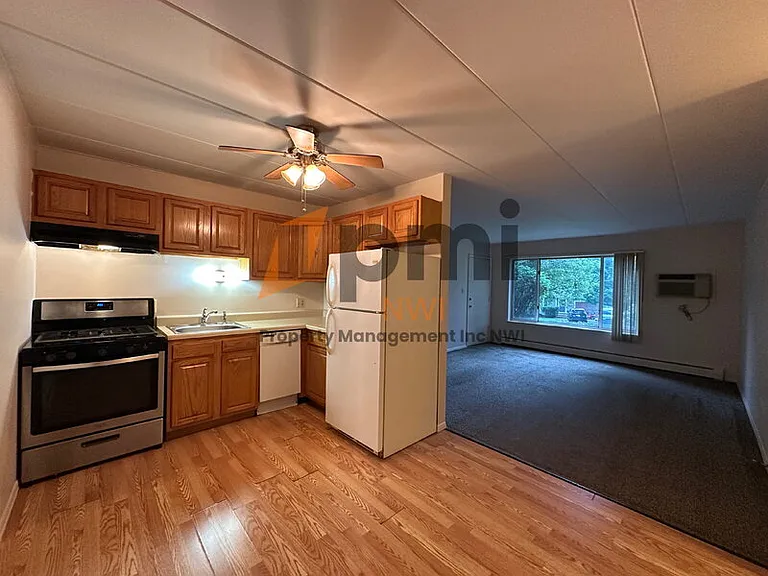 105 Harrington Ave #3 — Photo 6