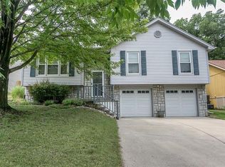 8004 N Everton Ave, Kansas City, MO 64152