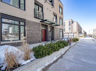 4030 Parkside Village Dr #5, Mississauga, ON L5B 0K2