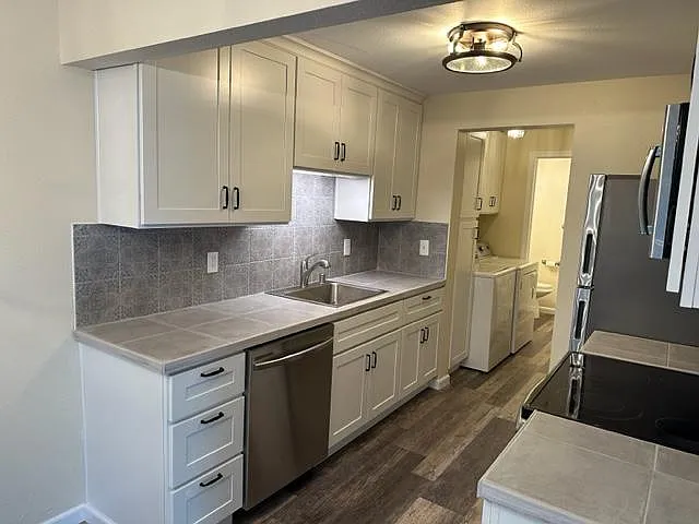 4921 Lovely Ln SE — Photo 3