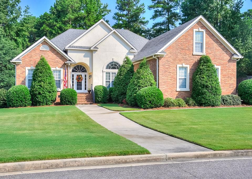 1st image of 3484 Greenway Dr