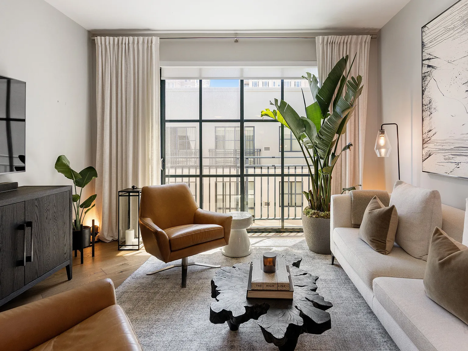 1 bed, 723 sqft, $4,850 — Photo 2