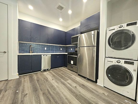 3rd image of 720 Park Ave #Cc