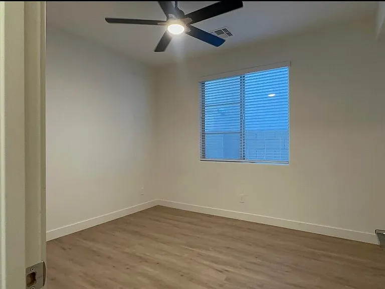 10101 E Texas Ave — Photo 16