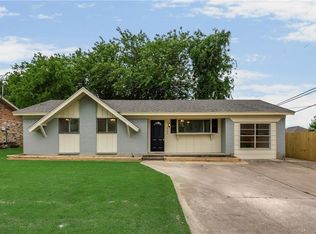 2705 Woodlawn Dr, Ennis, TX 75119