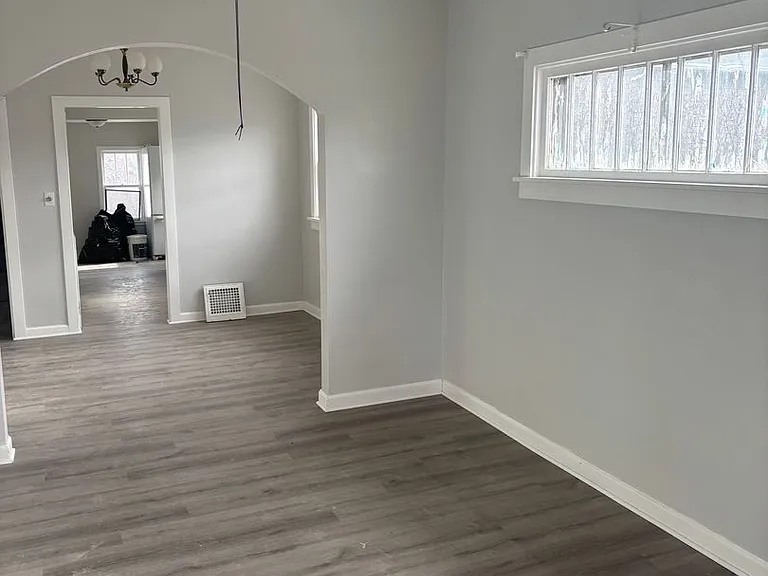 624 N Lewis Ave — Photo 22