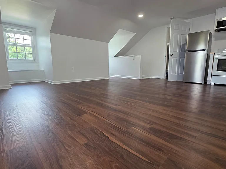 7218 Monument Ave — Photo 24