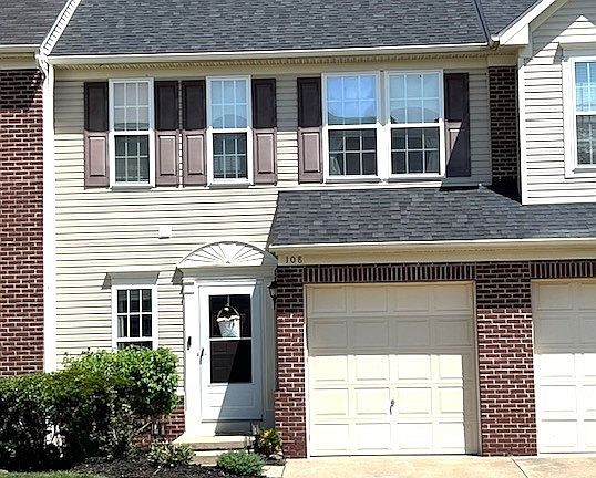 2nd image of 108 Yellowstone Ct