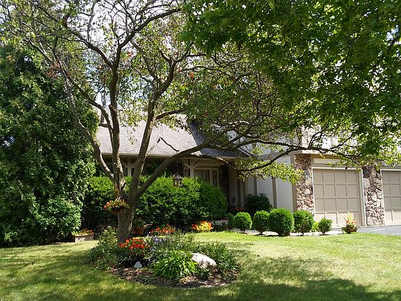 2nd image of 3785 Arrowwood Ln