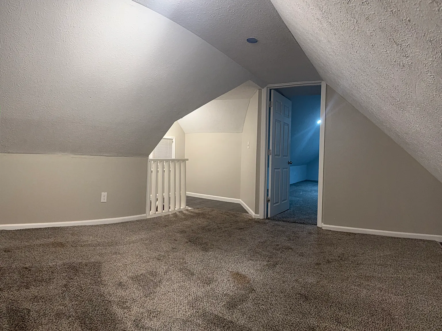 4 bed, 870 sqft, $1,200 — Photo 4