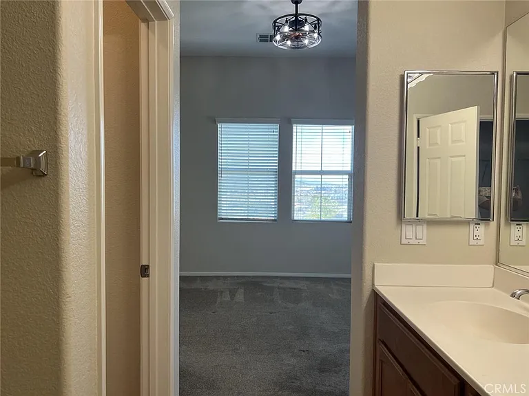 15329 Oak Tree Dr — Photo 38