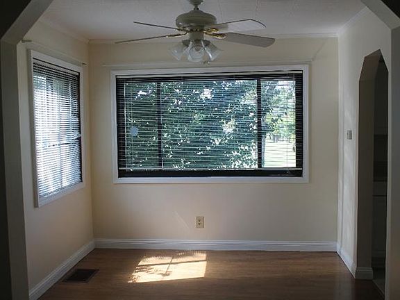 4th image of 4126 Lora Ave