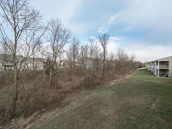 5th image of 768 Marvin Park Dr