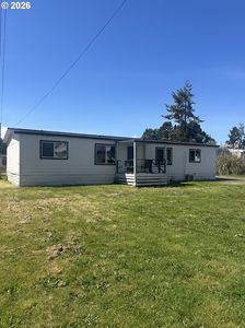 355 N 8th St, Lakeside, OR, 97449