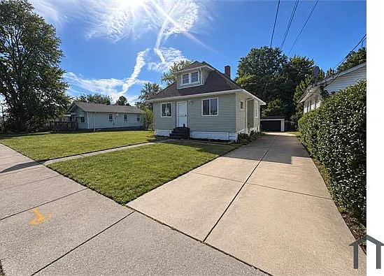 3 bed, 1017 sqft, $1,595 — Photo 4