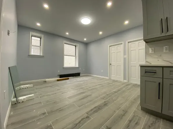 134 Bay 38th Street image 1 of 7