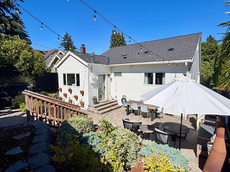 7329 32nd Ave SW — Photo 24