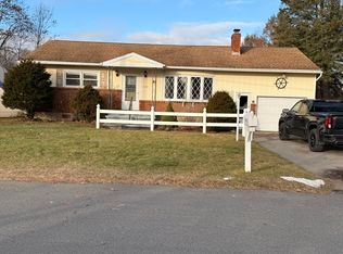 1073 Saint Jude Dr, Schenectady, NY 12303