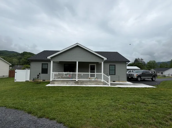 164 Lillians Way, White Sulphur Springs, WV 24986