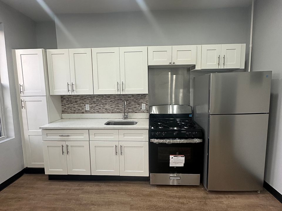 1st image of 92-03 Jamaica Ave #1