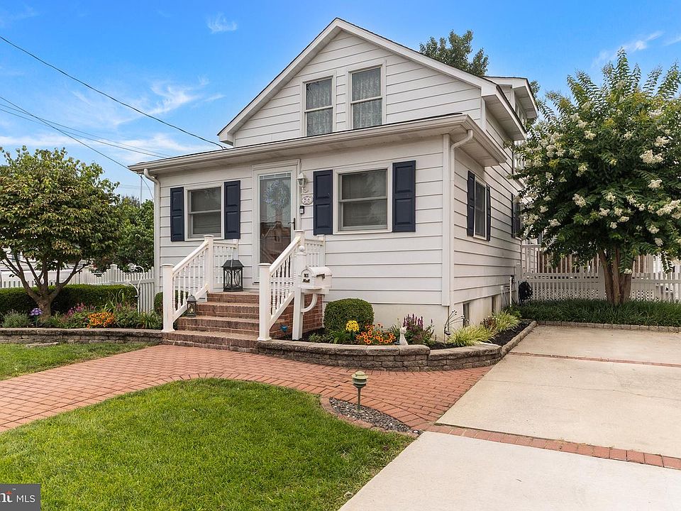1st image of 56 Lakeview Ave