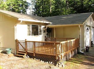 22056 E Pinewood Ln, Rhododendron, OR 97049