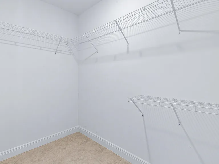 2590 Bella Vista Cir — Photo 13