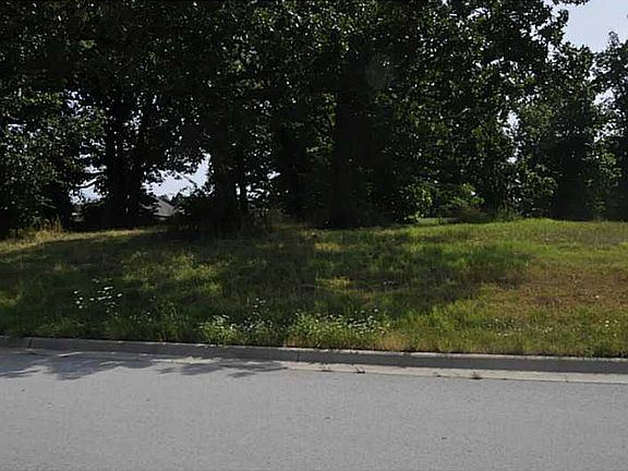 2nd image of 310 S Overlook Dr Lot 24