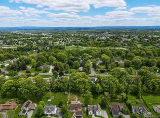 12 Oak Ridge Road, Middletown, NY 10940