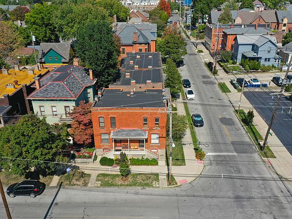 2nd image of 172 W 1st Ave