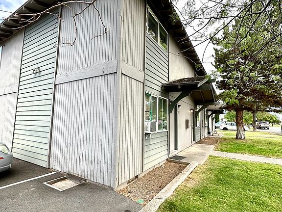 3rd image of 1632 SW Lava Ave #L1632-51