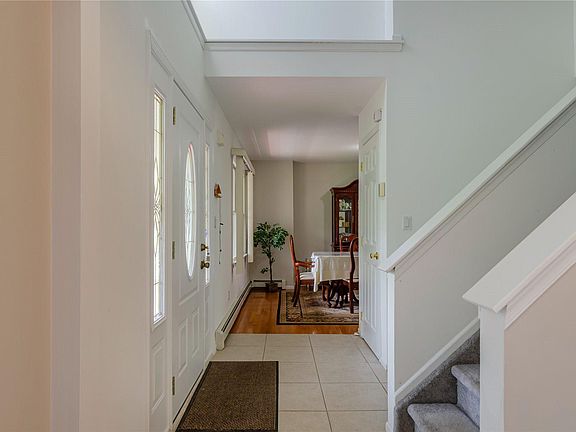 4th image of 443 Collington Dr