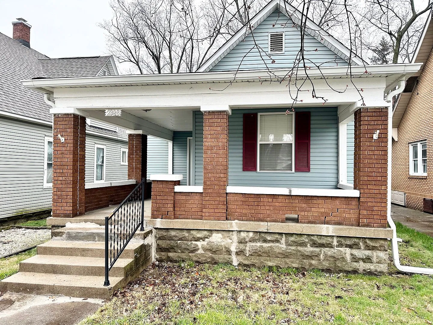 Beautifully Renovated 3-Bedroom Home Near 12 Points! — Photo 2