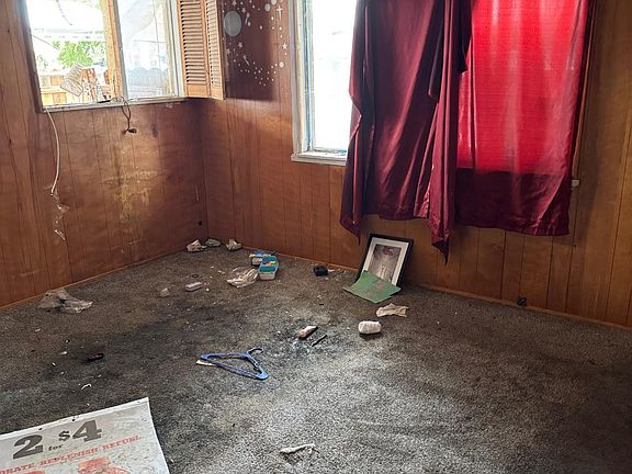 3rd image of 9338 Gladys St