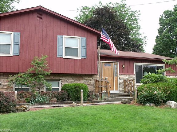 2nd image of 900 Ashmun Ave