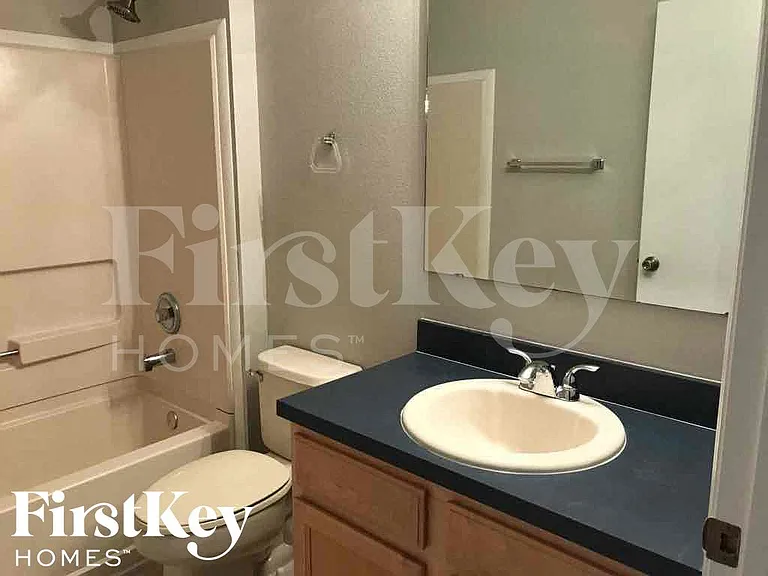 11764 Shirburn Cir — Photo 18