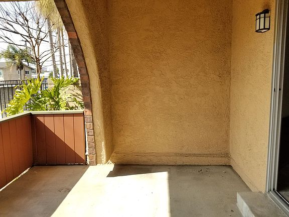 2nd image of 3711 Emerald St APT 2